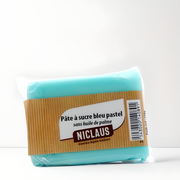 Pâte à sucre bleu pastel